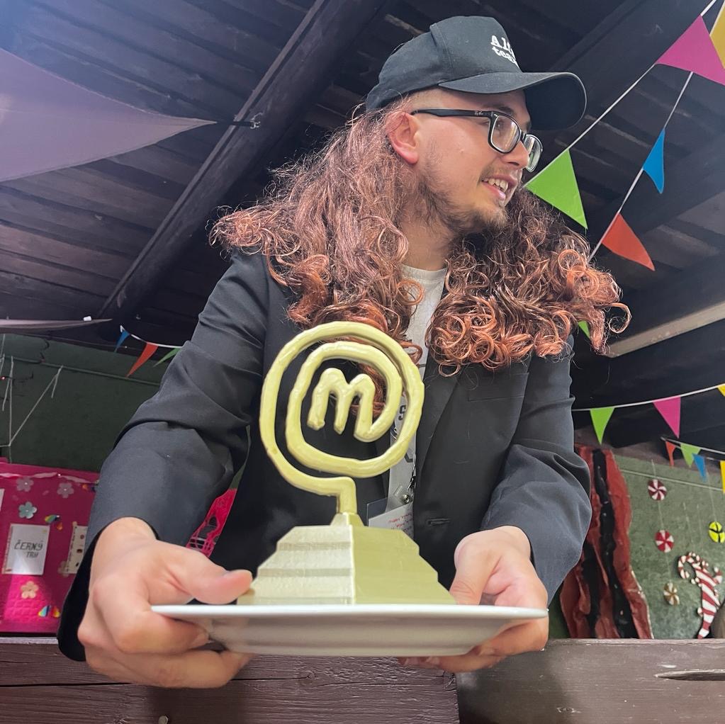 Karlik a tovarna na cokoladu 2023