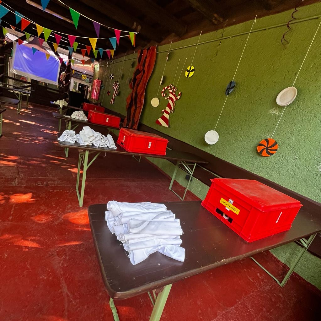 Karlik a tovarna na cokoladu 2023