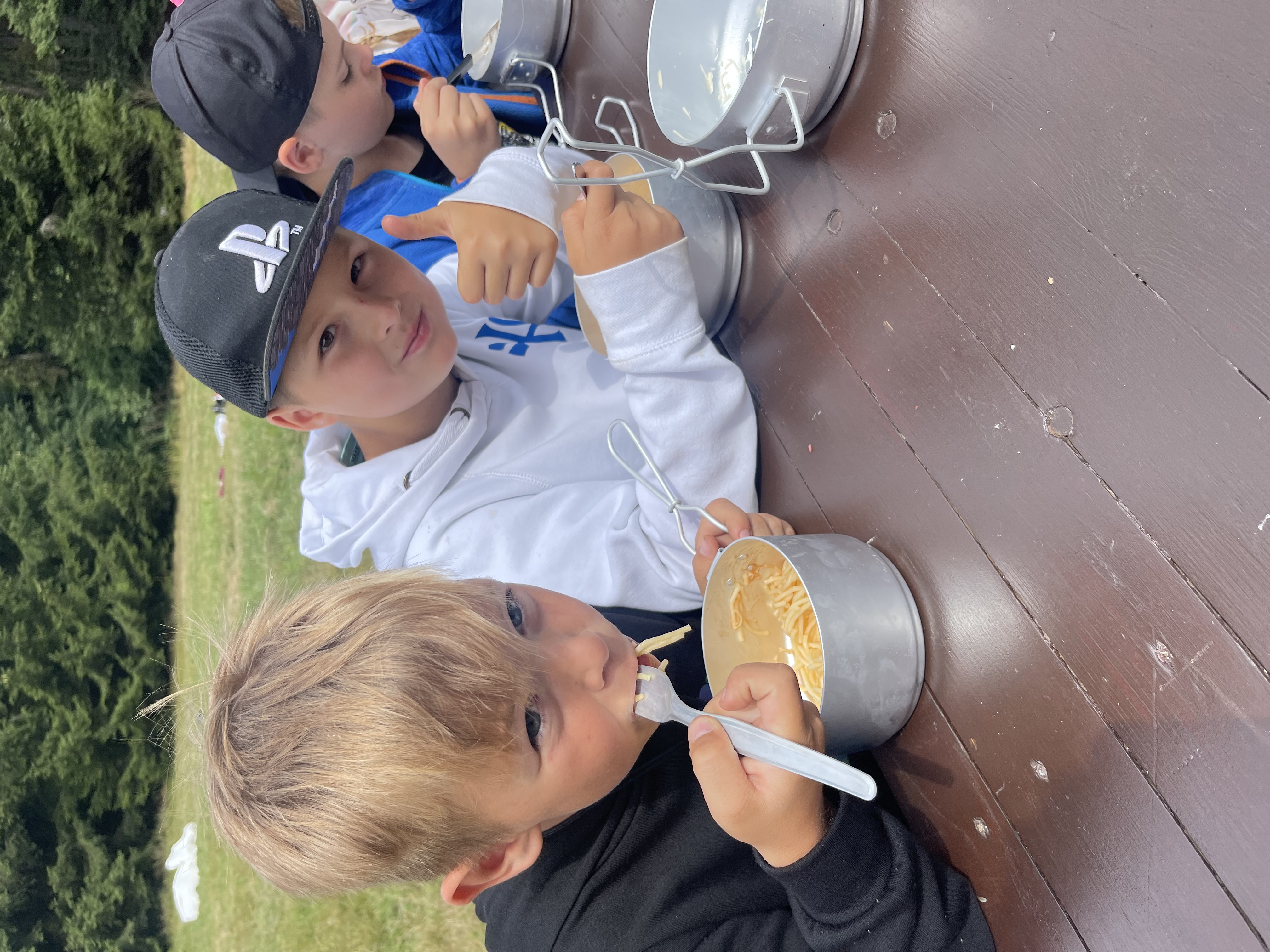 Karlik a tovarna na cokoladu 2023