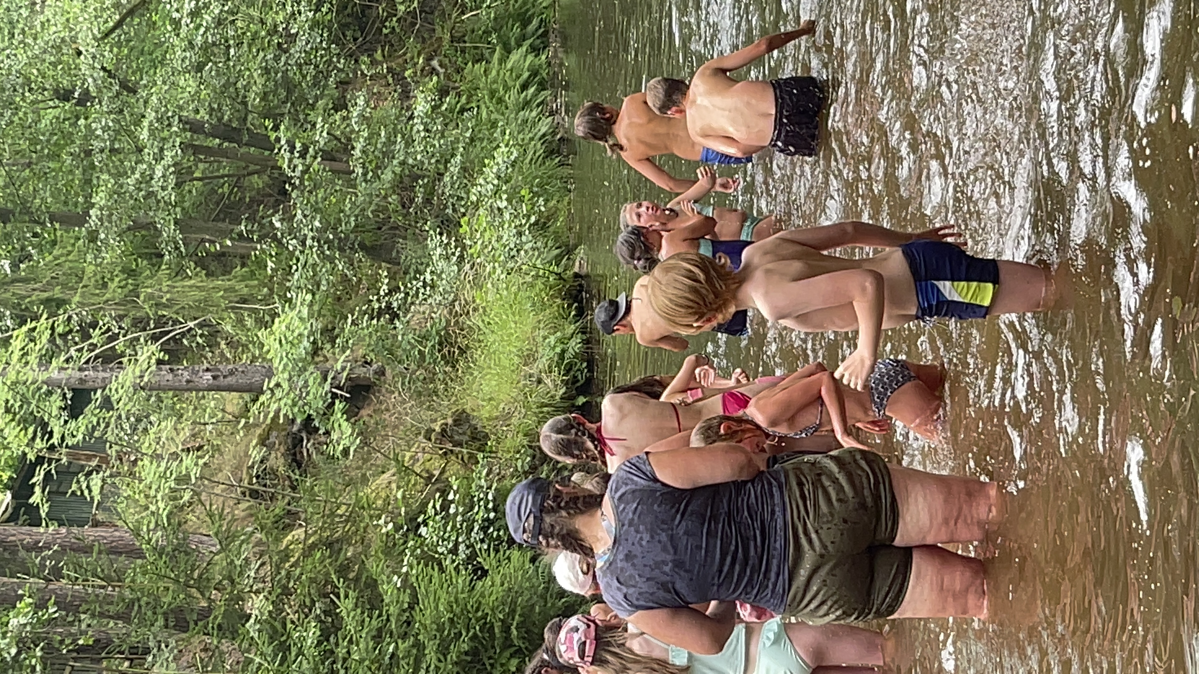 Karlik a tovarna na cokoladu 2023