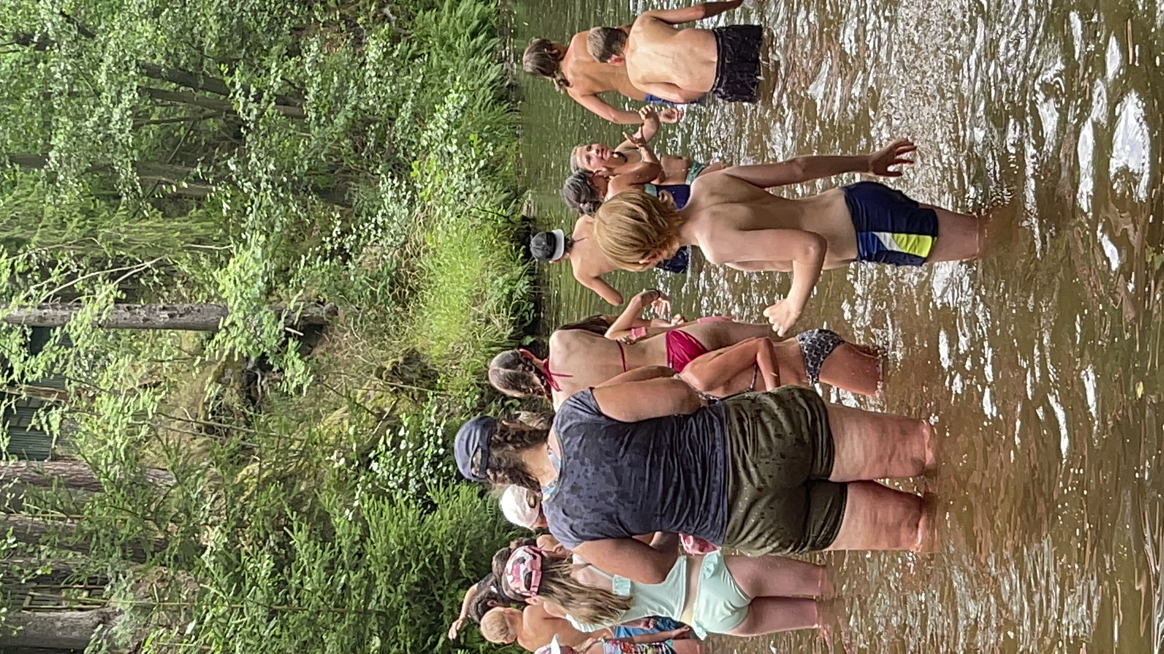 Karlik a tovarna na cokoladu 2023