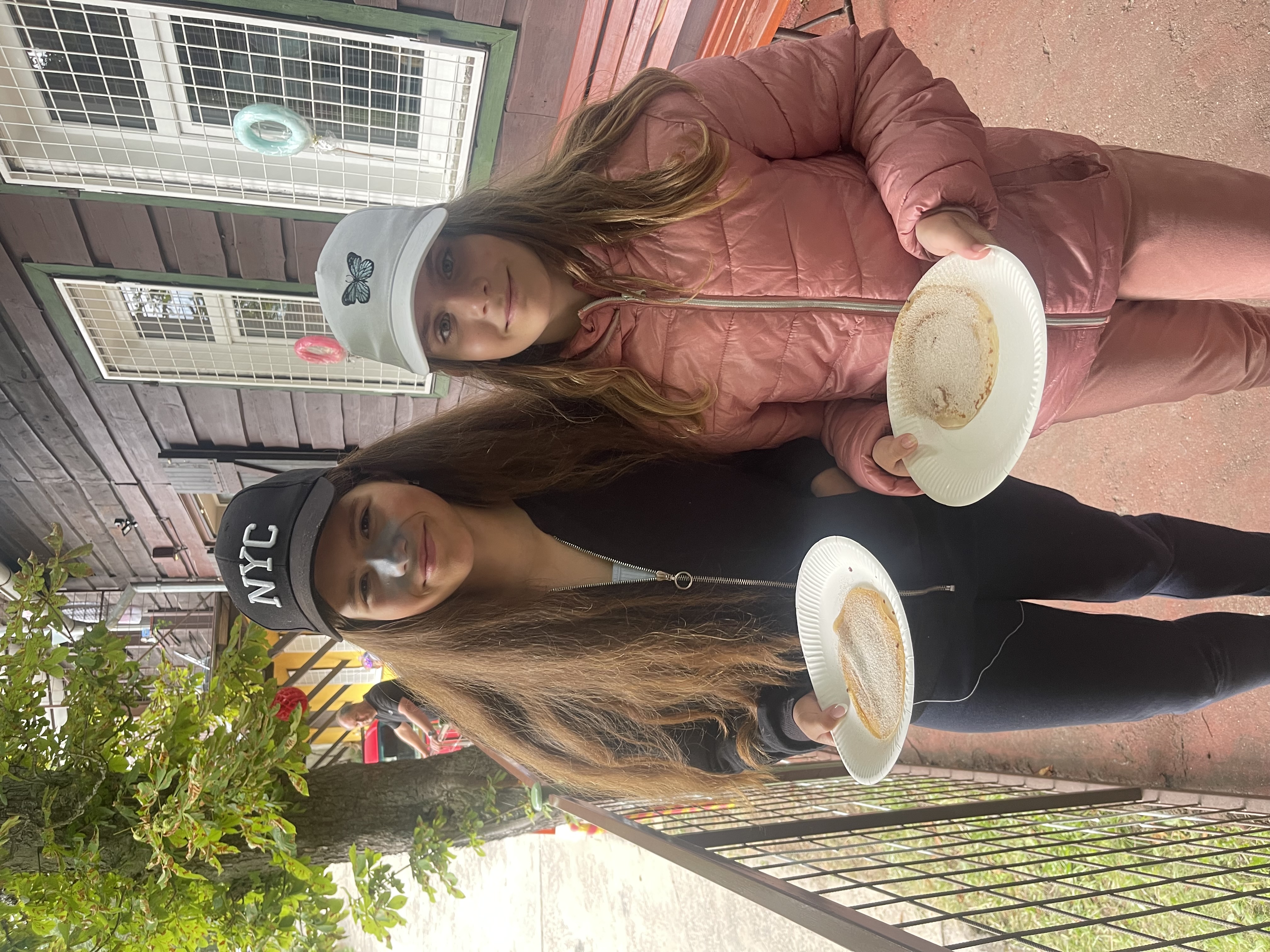 Karlik a tovarna na cokoladu 2023