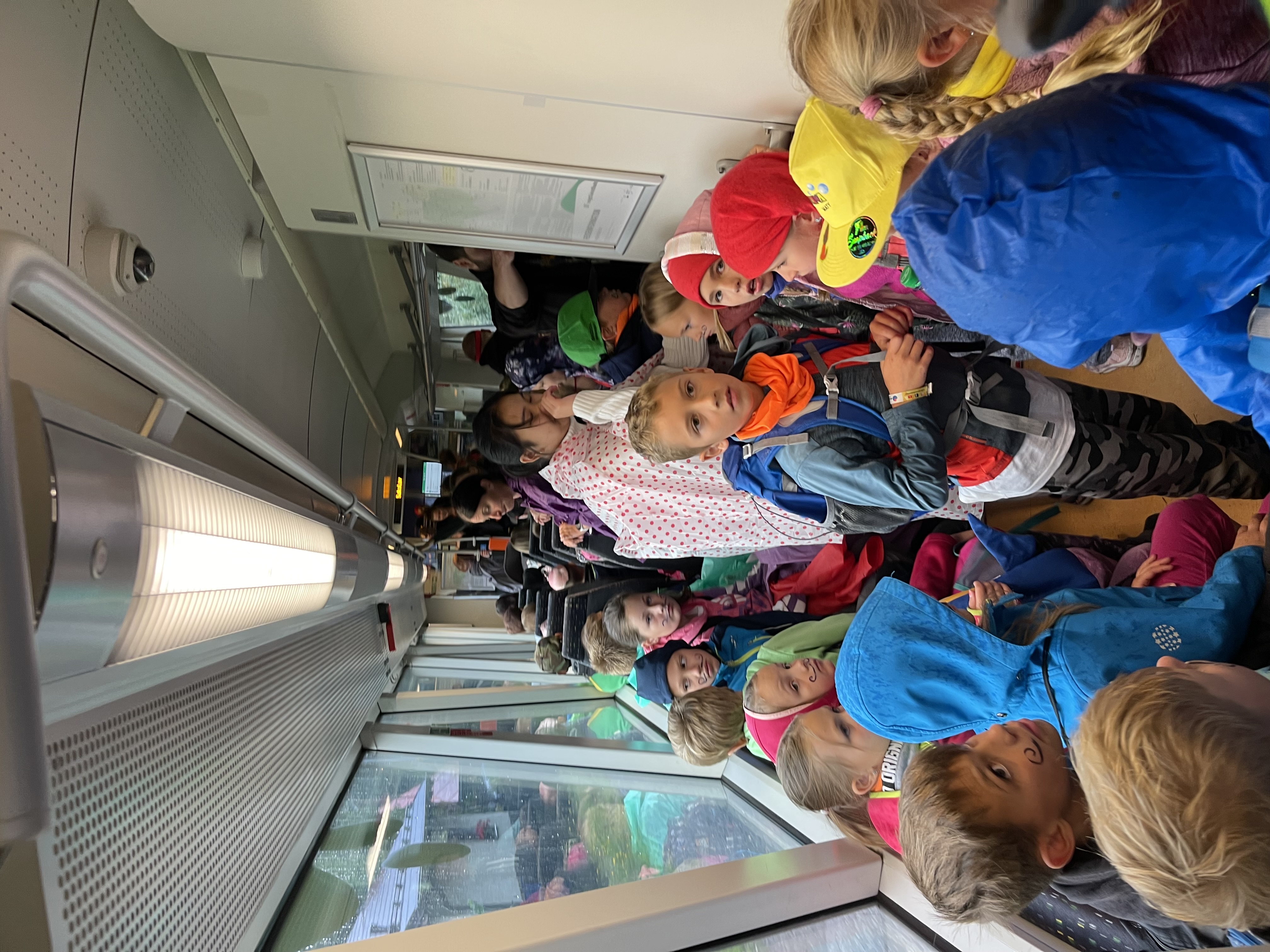 Karlik a tovarna na cokoladu 2023