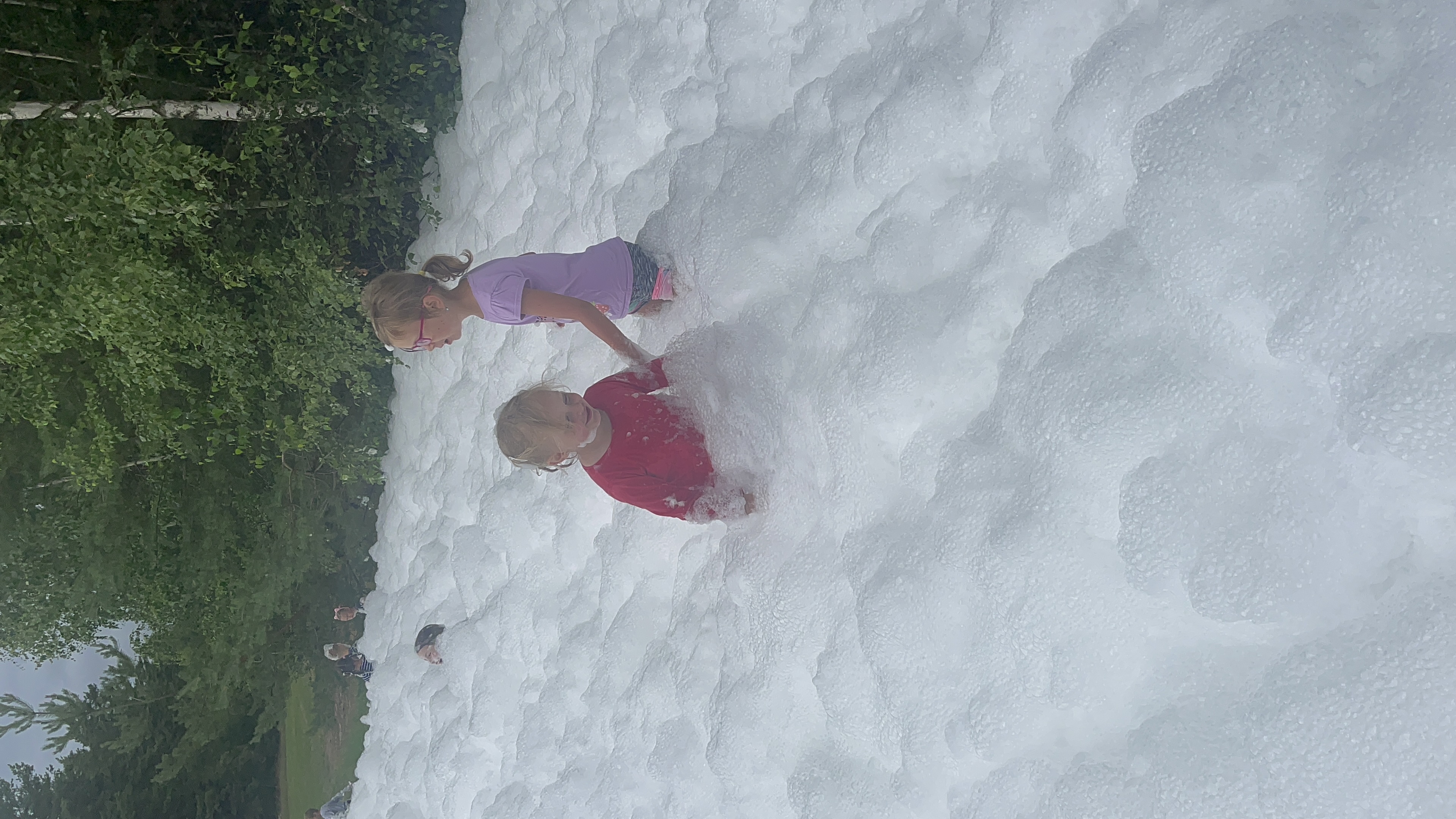 Karlik a tovarna na cokoladu 2023