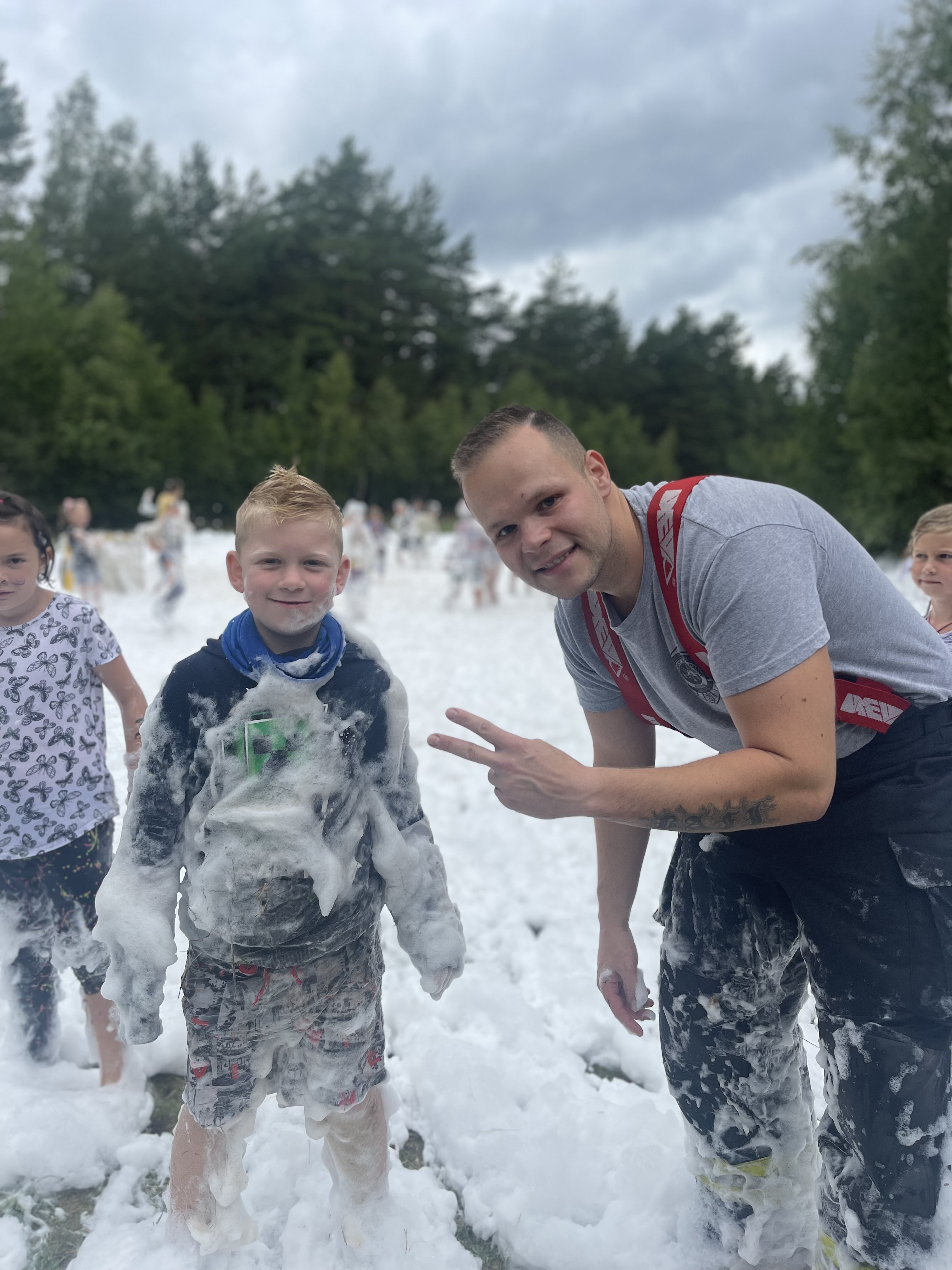 Karlik a tovarna na cokoladu 2023