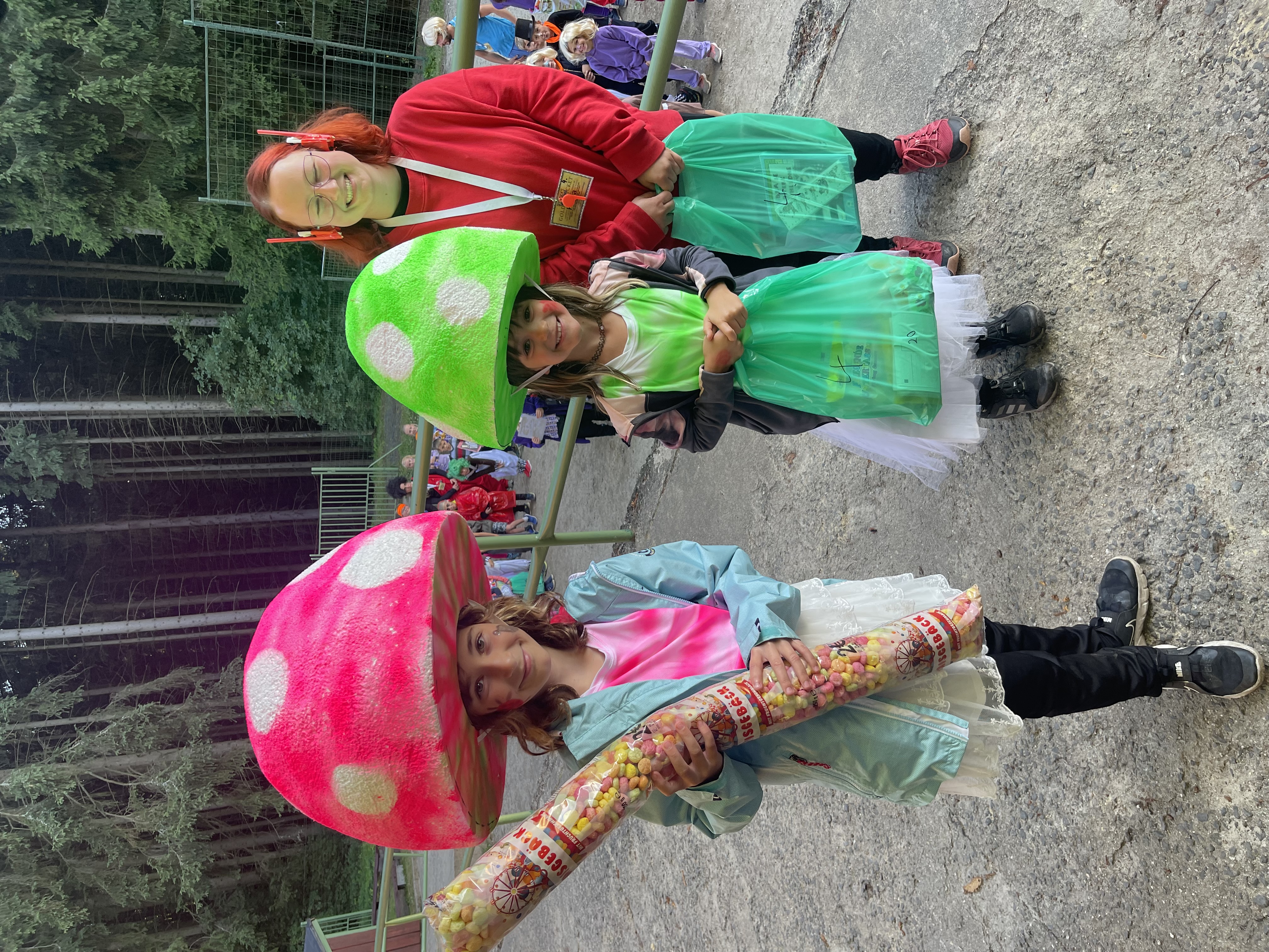 Karlik a tovarna na cokoladu 2023