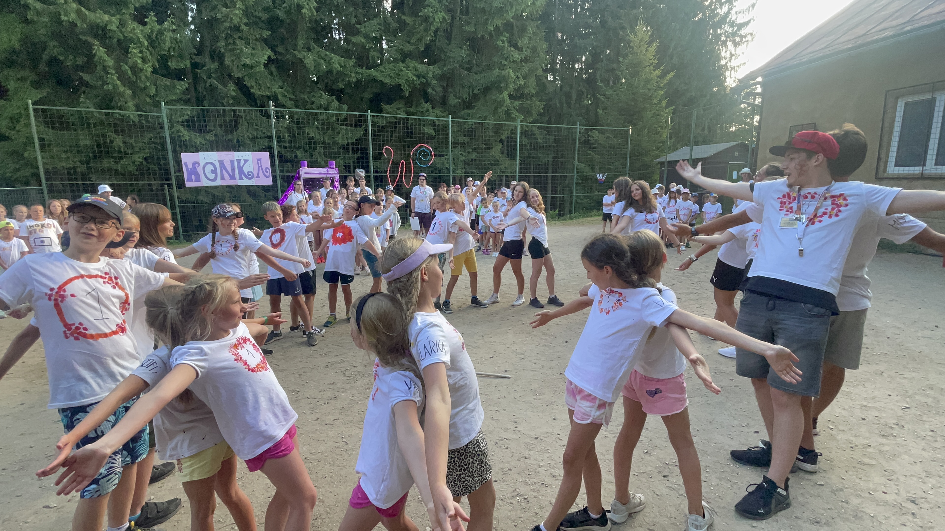 Karlik a tovarna na cokoladu 2023