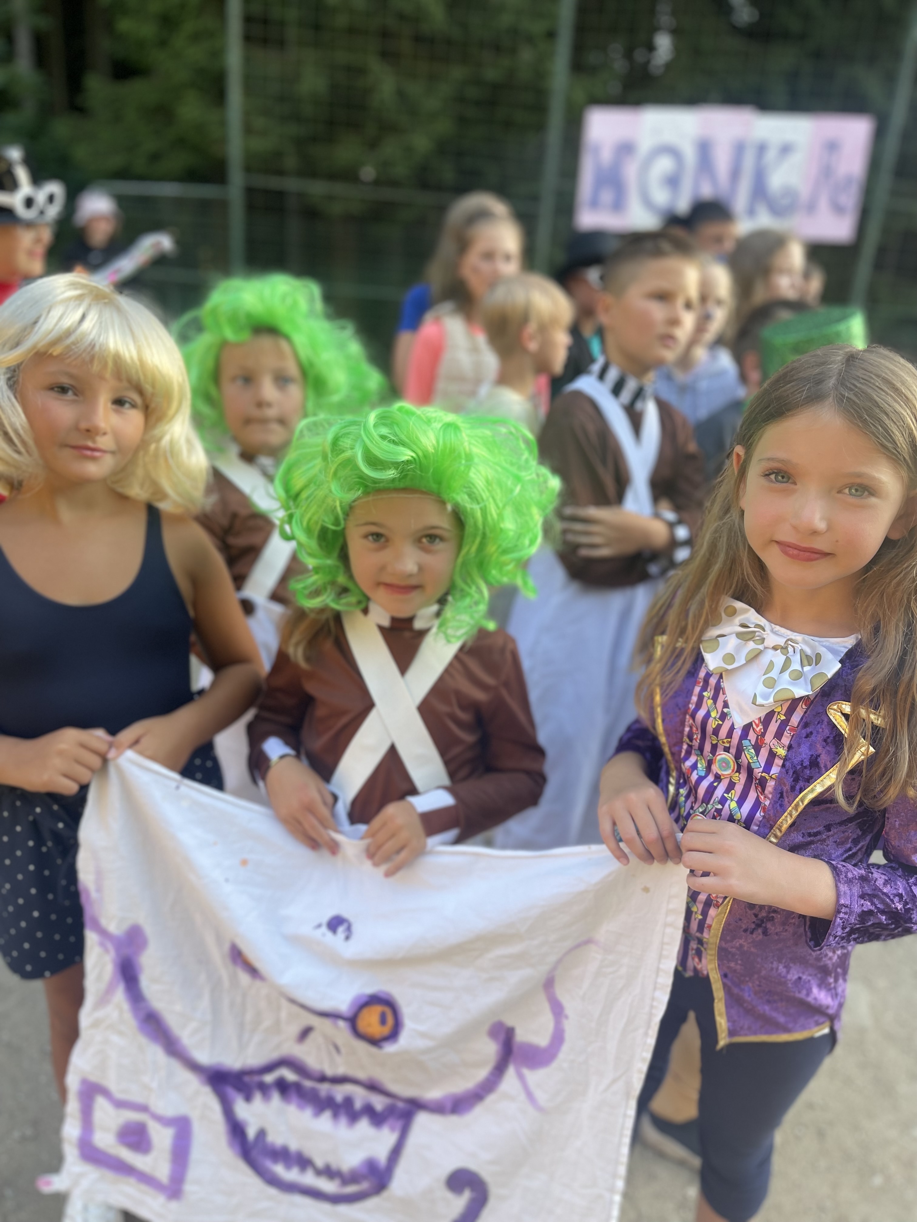 Karlik a tovarna na cokoladu 2023