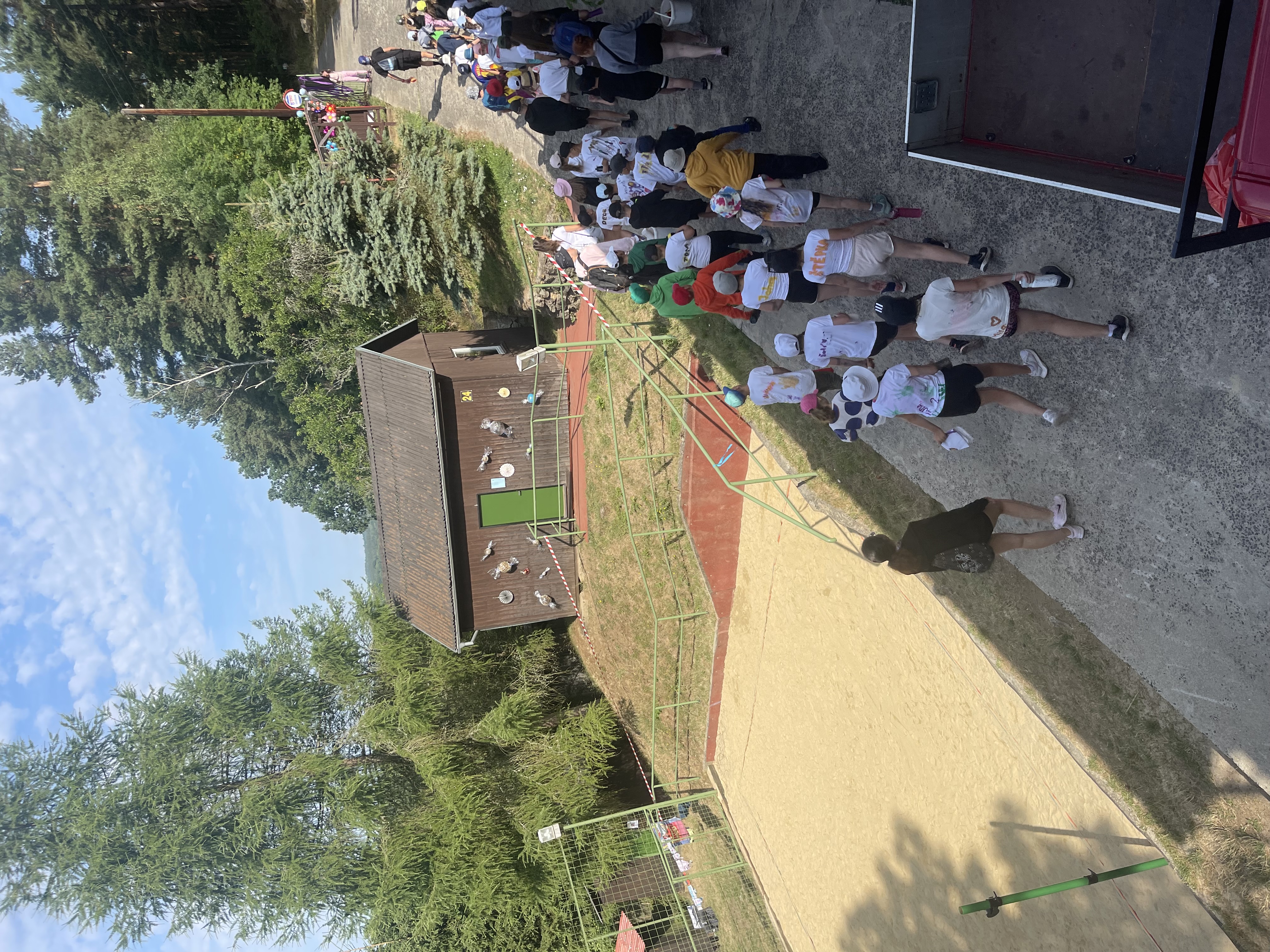 Karlik a tovarna na cokoladu 2023