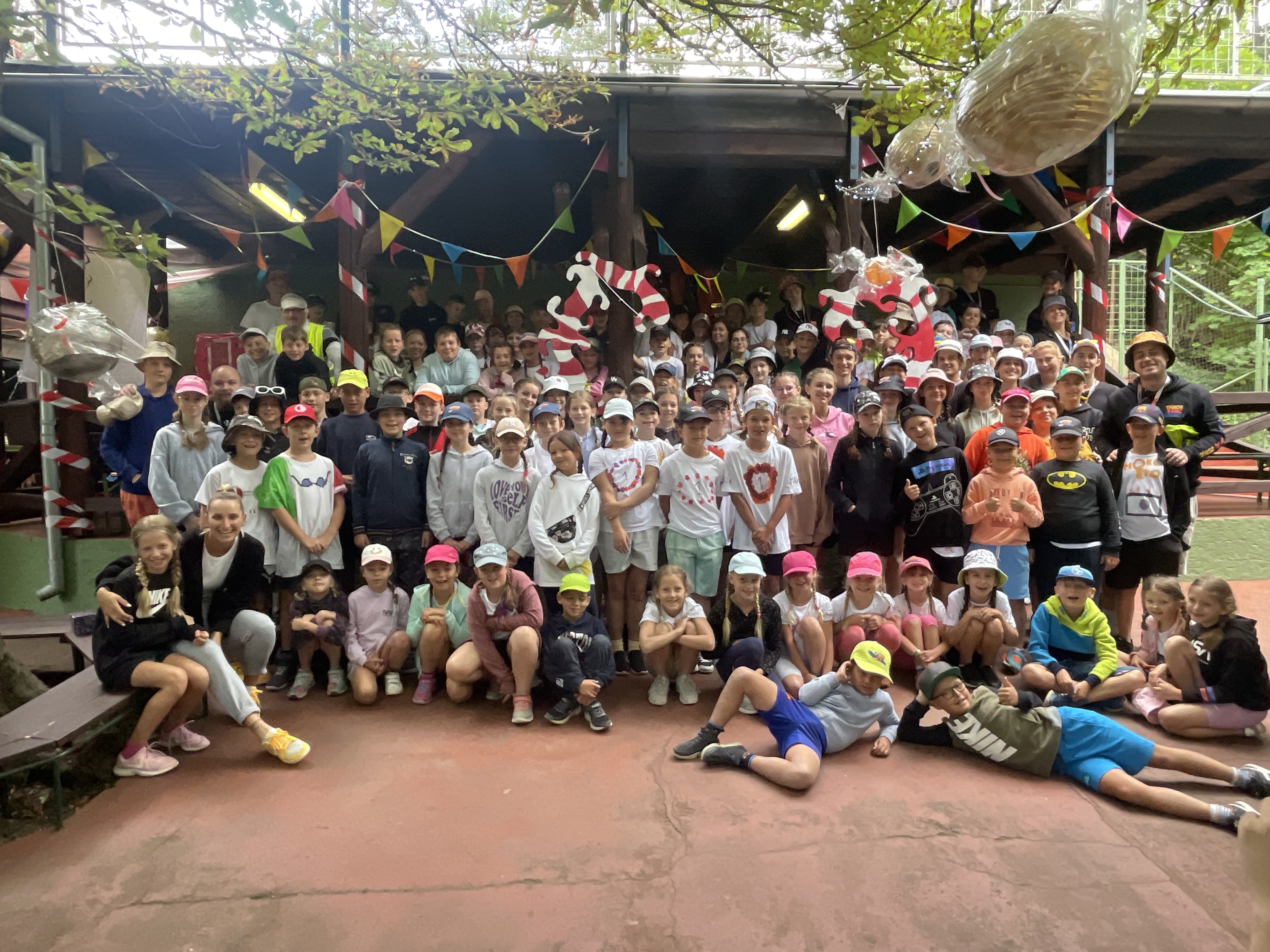 Karlik a tovarna na cokoladu 2023